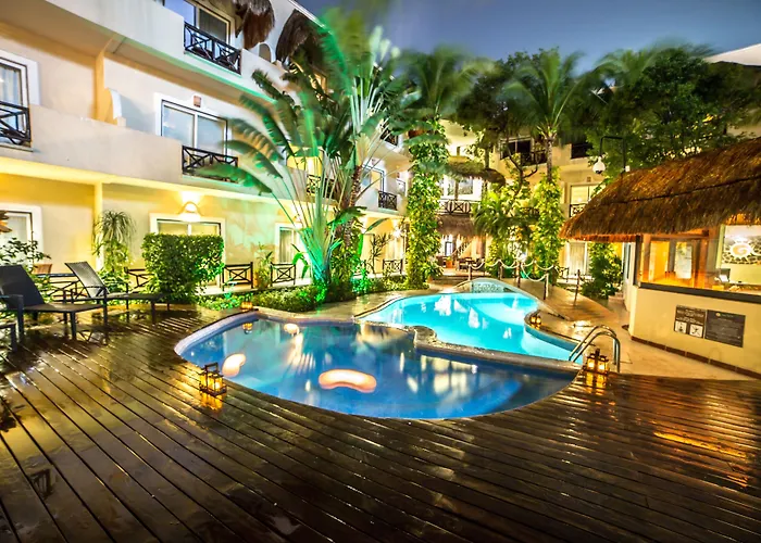 Riviera Del Sol Hotel